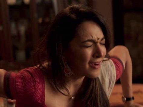 Heres How Kiara Advani Nailed Vibrator Scene In Lust Stories