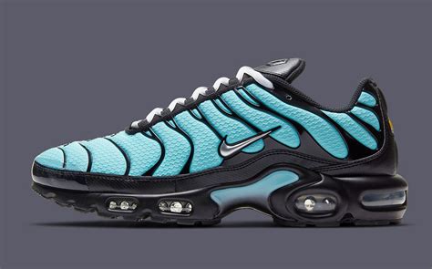nike air max  tiffany tackles  classic dunk colorway house  heat