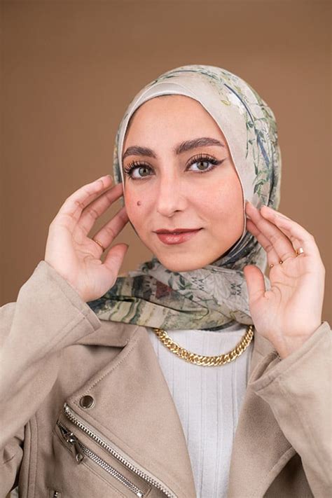 the 5 best hijab styles for round faces emma
