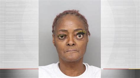 police woman accused of pouring hot grease on victim during argument