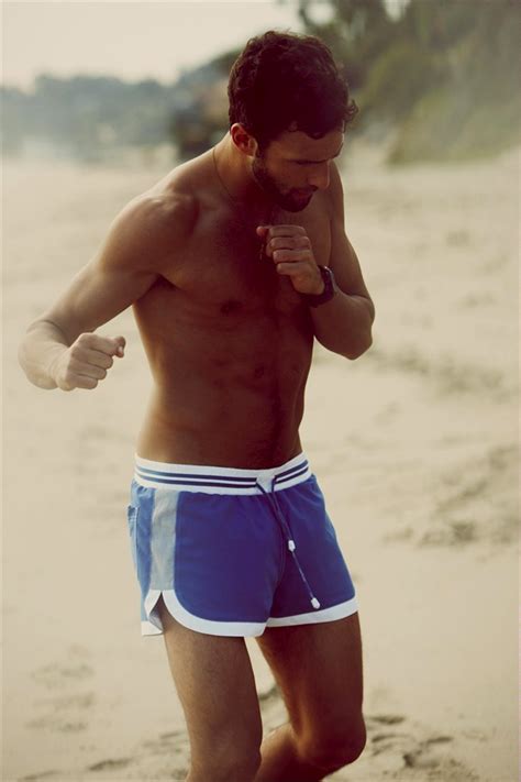 noah mills sex and the city 2 newcomer sex appeal as our hump day hottie