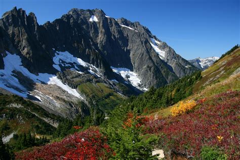 Visit The North Cascades National Park And North Cascades Scenic Byway