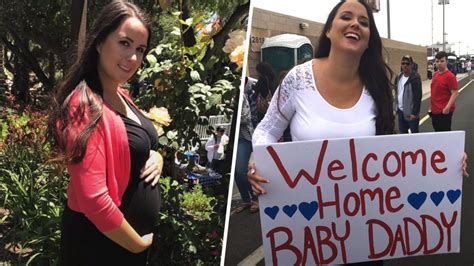 Military Wife S Pregnancy Surprises Husband At Navy Homecoming