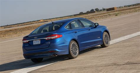 ford fusion hybrid review  small upgrades add    big win roadshow