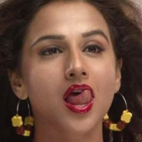 Vidya Balan Hot And Sexy Photos Hot And Sexy Images Wallpapers And Posters