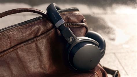 review sennheiser hd bt reliable sennheiser headphones