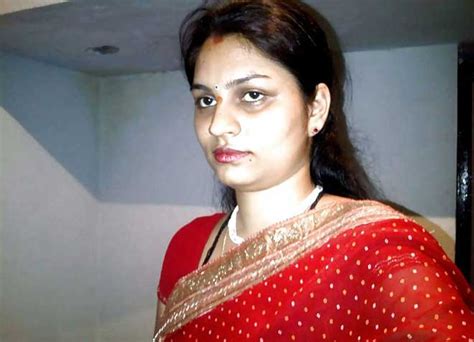 Sandhya Bhabhi Hot Looks In Saree Antarvasna Indian Sex