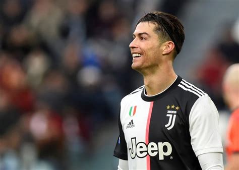 Biografi Cristiano Ronaldo Profil Lengkap Guratgarut