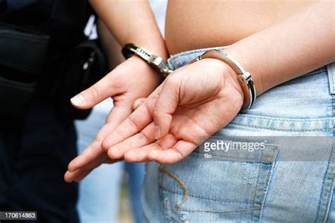 Police Woman Arrest Photos Et Images De Collection Getty Images
