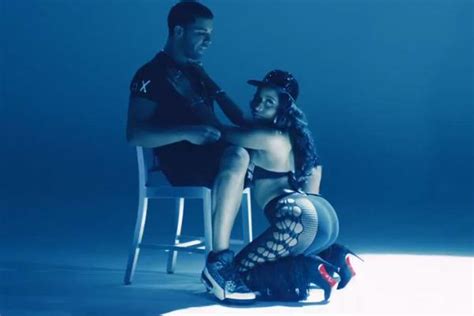 Nicki Minaj Unleashes Her Anaconda Music Video
