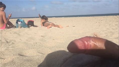 Nude Beach Cfnm Jerk Off In Front Of Bikini Girls Xnxx