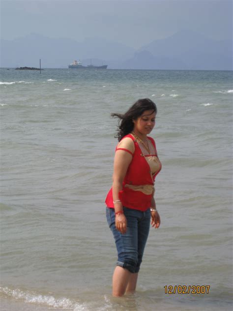 Indian Girl At Juhu Beach Mumbai Chuttiyappa