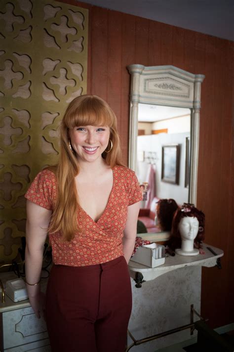 molly quinn  haircut short film pictures celebmafia