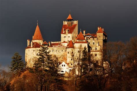 top  halloween destinations  europe   thrills  haunted castles  ghost tours