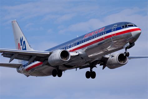 fileamericanairlinesboeing yuljpg wikimedia commons