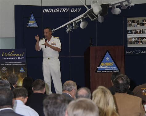 nawcwd holds industry day navair