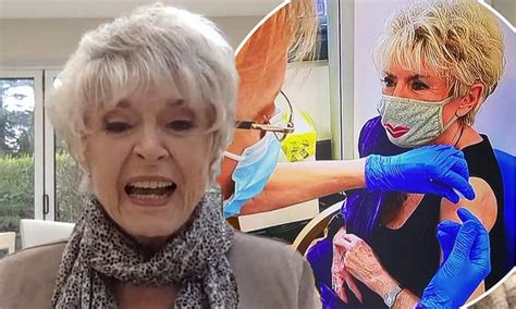 Gloria Hunniford 80 Says She S A Happy Girl After