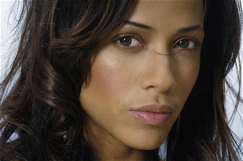 dania ramirez wallpapers images  pictures backgrounds