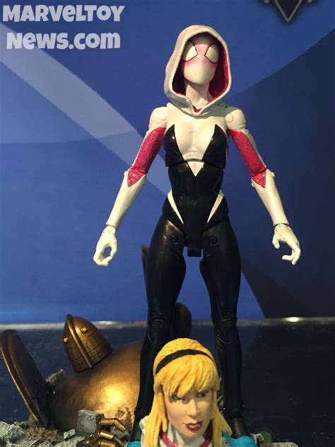 Toy Fair 2017 Marvel Select Spider Gwen And Netflix