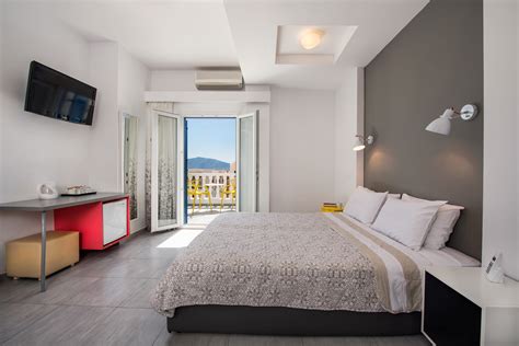 santorini    hotel rooms  apartments  fira santorini