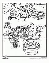 Coloring Halloween Charlie Brown Pumpkin Great Pages Peanuts Party Printable Its Fall Characters Thanksgiving Book Cartoon Drawings Football Snoopy Cute sketch template