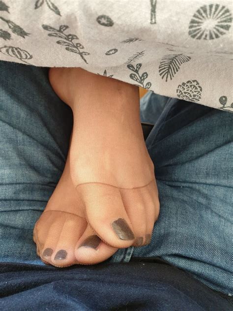 Brown Sheer Tights Footjob Black Toes Nylon Feet 13 Pics