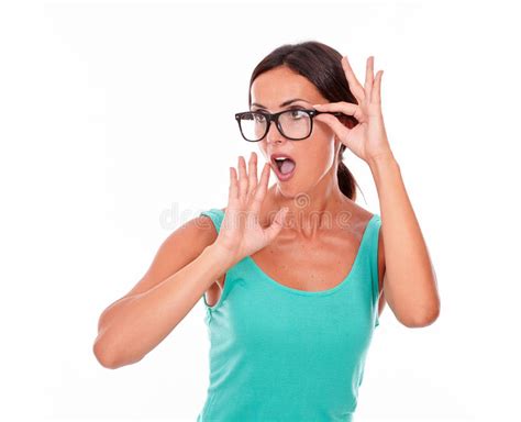 Geschokte Vrouw Met Haar Hand Aan Haar Mond Stock Foto