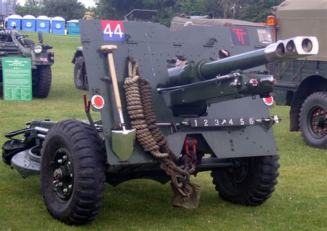pounder field gun photographed  june     flickr