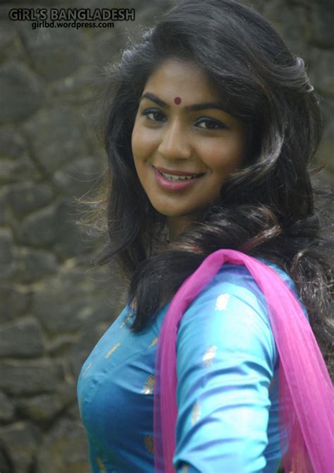 bangladeshi sexy and hot boobsy beautiful aunty singer ‘anisa eid fashion photo girl s bangladesh