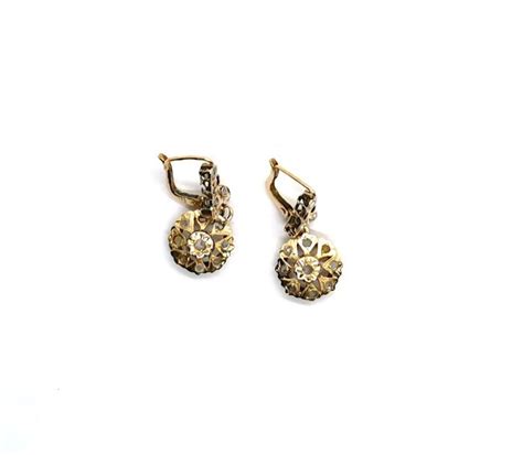 sin precio de reserva  kt gold earrings sapphires catawiki