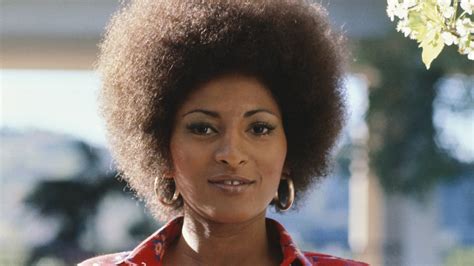 pam grier s throwback stylish moves return to hulu vogue