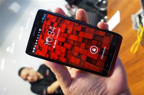 droid ultra droid maxx and droid mini hands on video