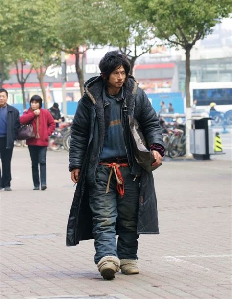 Psbattle This Badass Looking Asian Homeless Guy