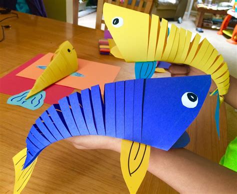 moving fish paper craft construction paper crafts fish