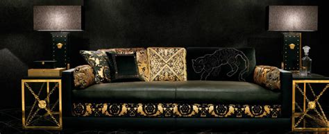 decorate  milan appartment  versace home decor