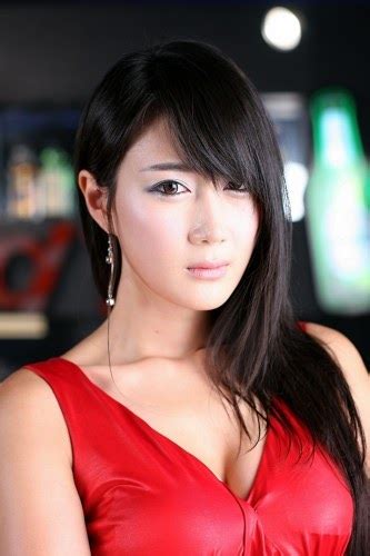 the best beautiful sexy gril han chae i in red
