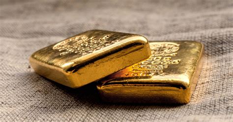 biggest gold bar   world worth financebuzz
