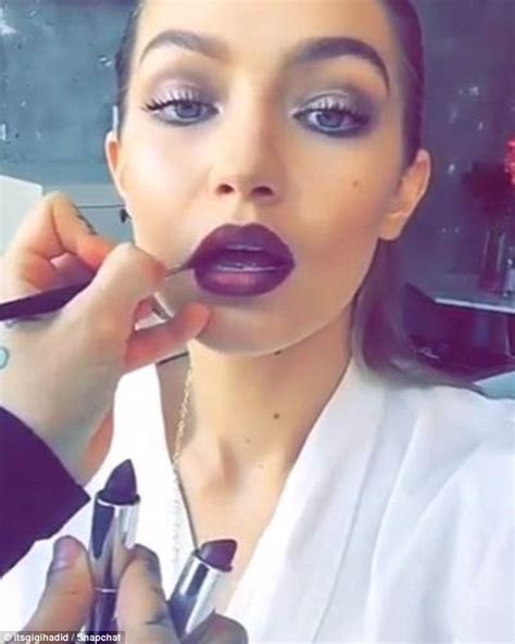 how does gigi hadid get party ready hint it involves lip contouring
