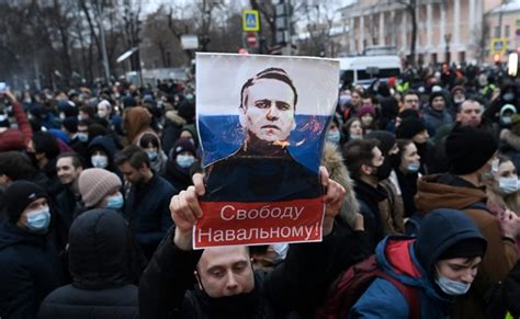 Russian Court Imposes Sweeping Bans On Kremlin Critic Alexei Navalny S