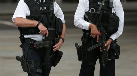 almost half of met police officers want more firearms specialists
