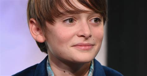 stranger things star brilliantly tackles claims his character is gay