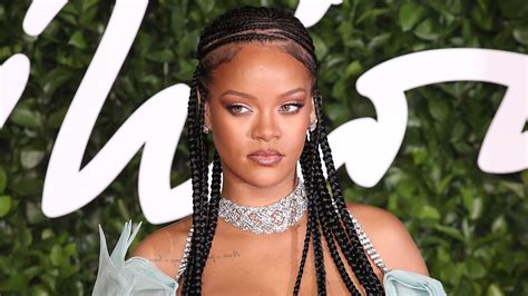 rihanna wears fulani braids to british fashion awards — photos allure