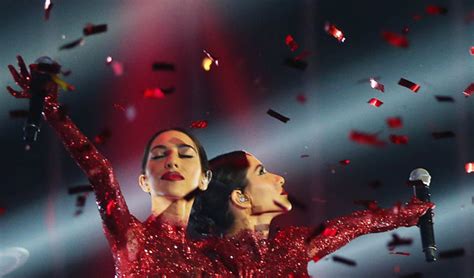 The Veronicas Performed Covered In Glittery Body Paint