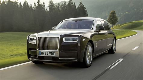 rolls royce phantom  drive defining luxury