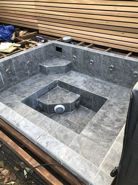build   concrete hot tub