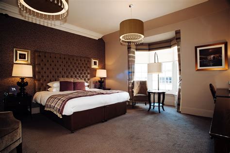 superior room dumfries arms hotel
