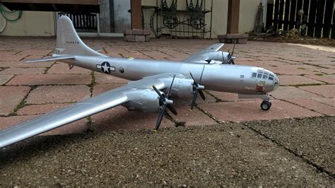 superfortress plastic model airplane kit  scale