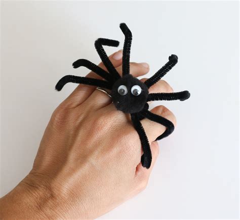 craft  halloween pipe cleaner fun  kailo chic life