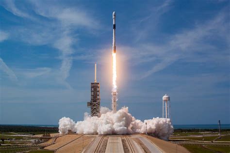 spacexs falcon  rocket  roughly  launches  retirement