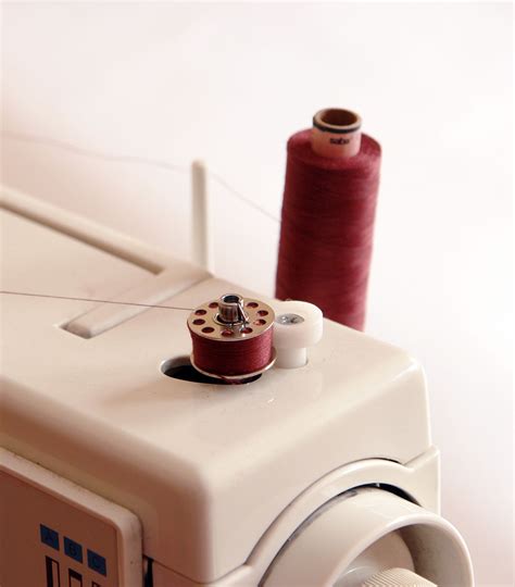thread  sewing machine bobbin